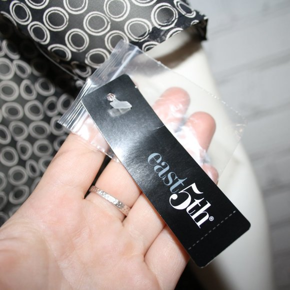 🖤🌫️📎 East 5th Sheer Blouse · Black & Gray · Size 6 - Picture 4 of 7